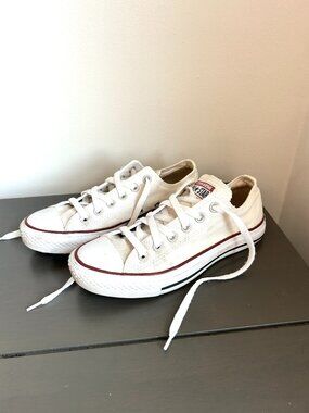 Converse Chuck Taylor All Star Low Top Sneakers - White